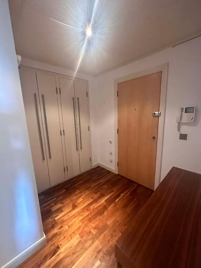 New Two Bedroom Apartment With Balcony London United Kingdom